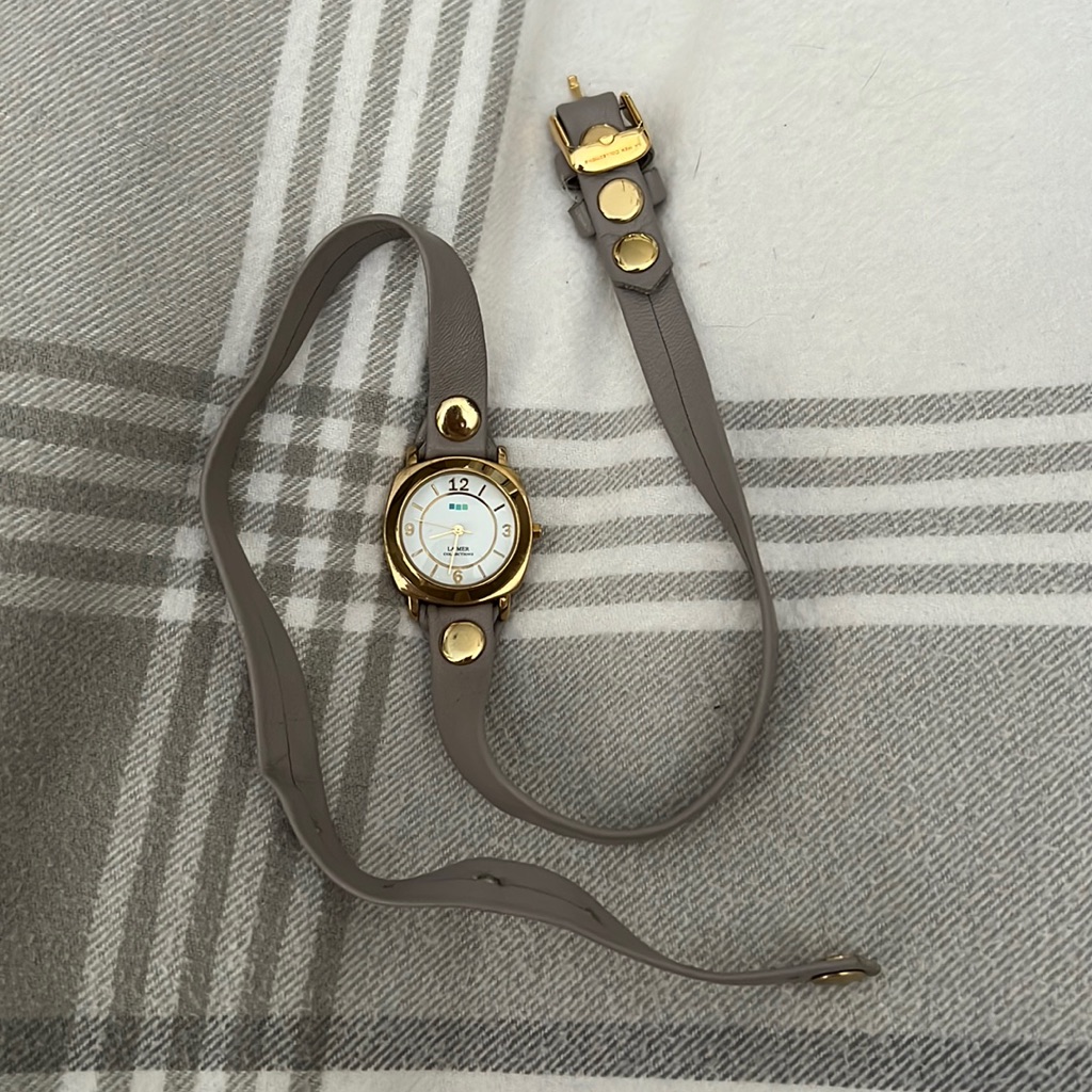 La Mer Wrap Watch 15$